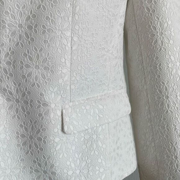 EUC Ann Taylor Petites White Jacquard Embroidered/Raised Leaf Pattern Sleek Open - Picture 8 of 12